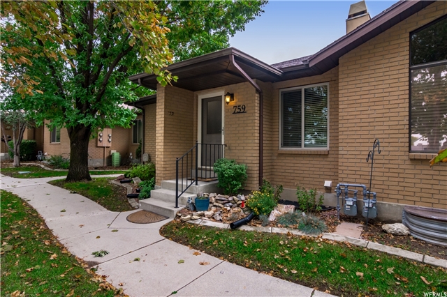 Sandy Single Room: 759 E Autumn Field Dr