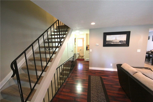 Holladay Townhome: 2244 E Grand Spruce Cv