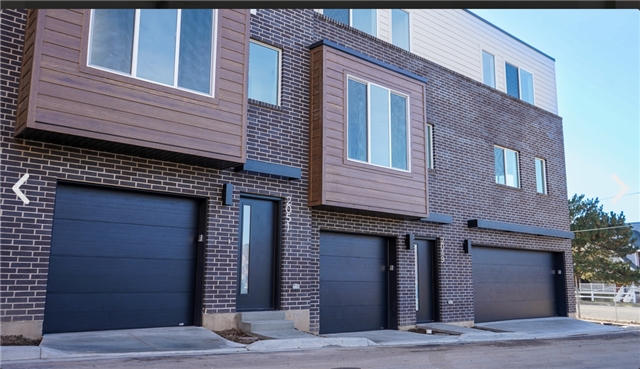 Bountiful Townhome: 2055 S Main St