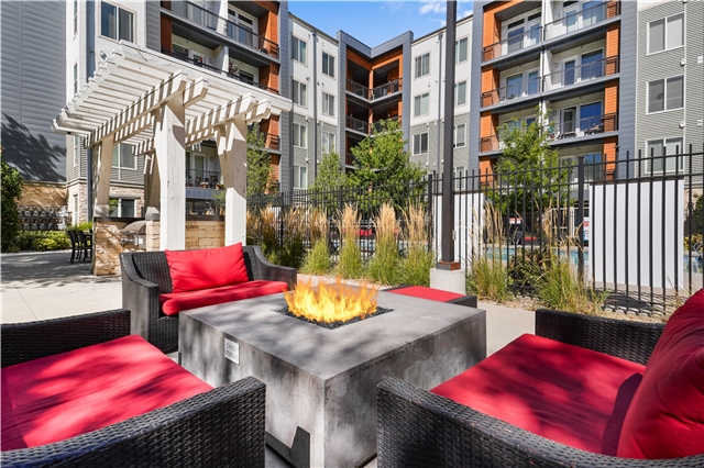 Murray Apartment: 4197 S Main St