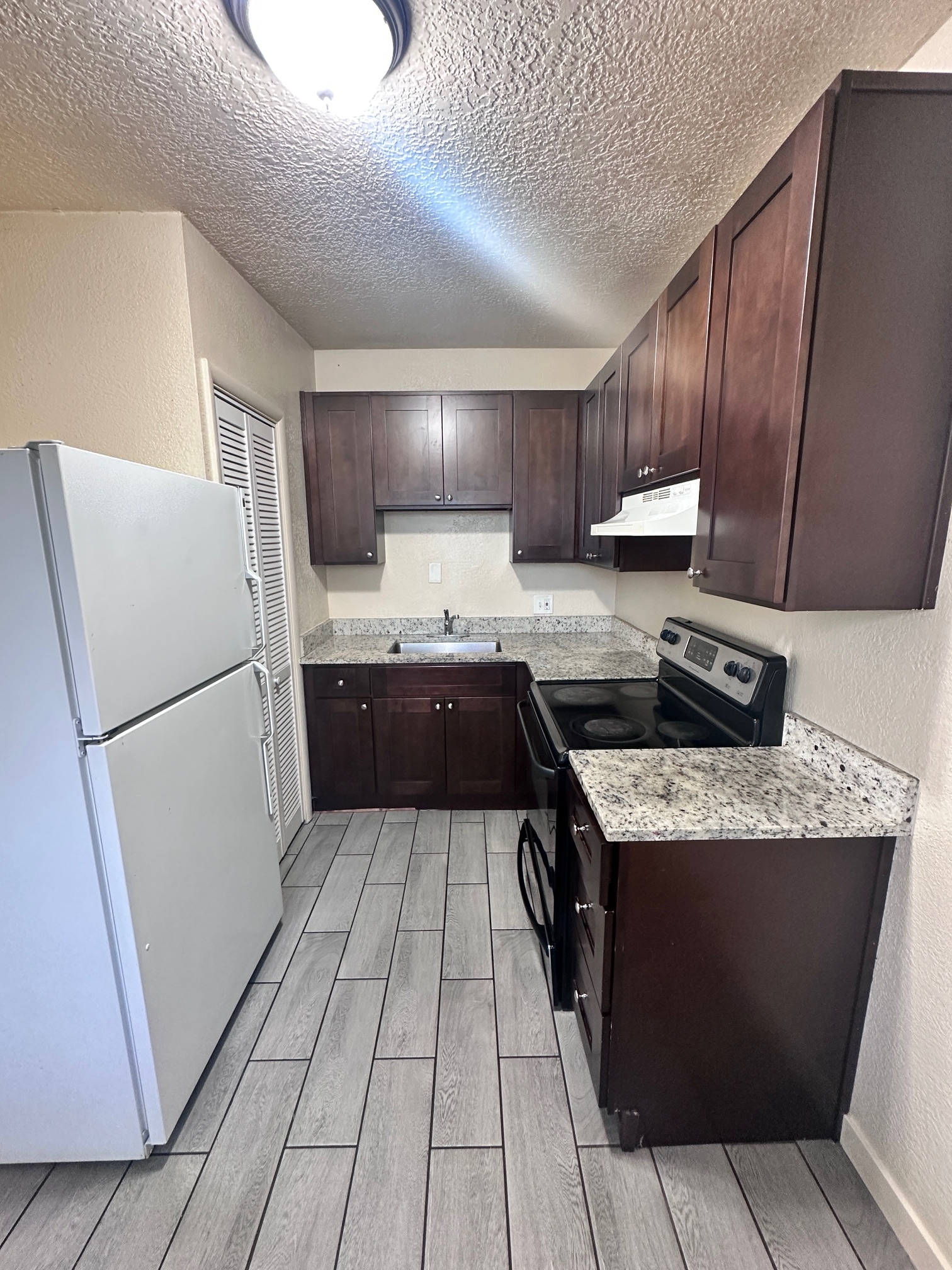 Salt Lake City Multiplex: 532 N Redwood Rd