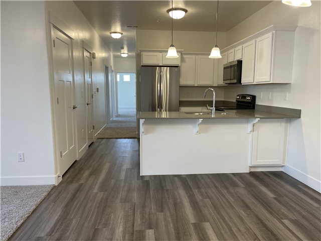 Herriman Condo: 13091 S Newbridge Ln