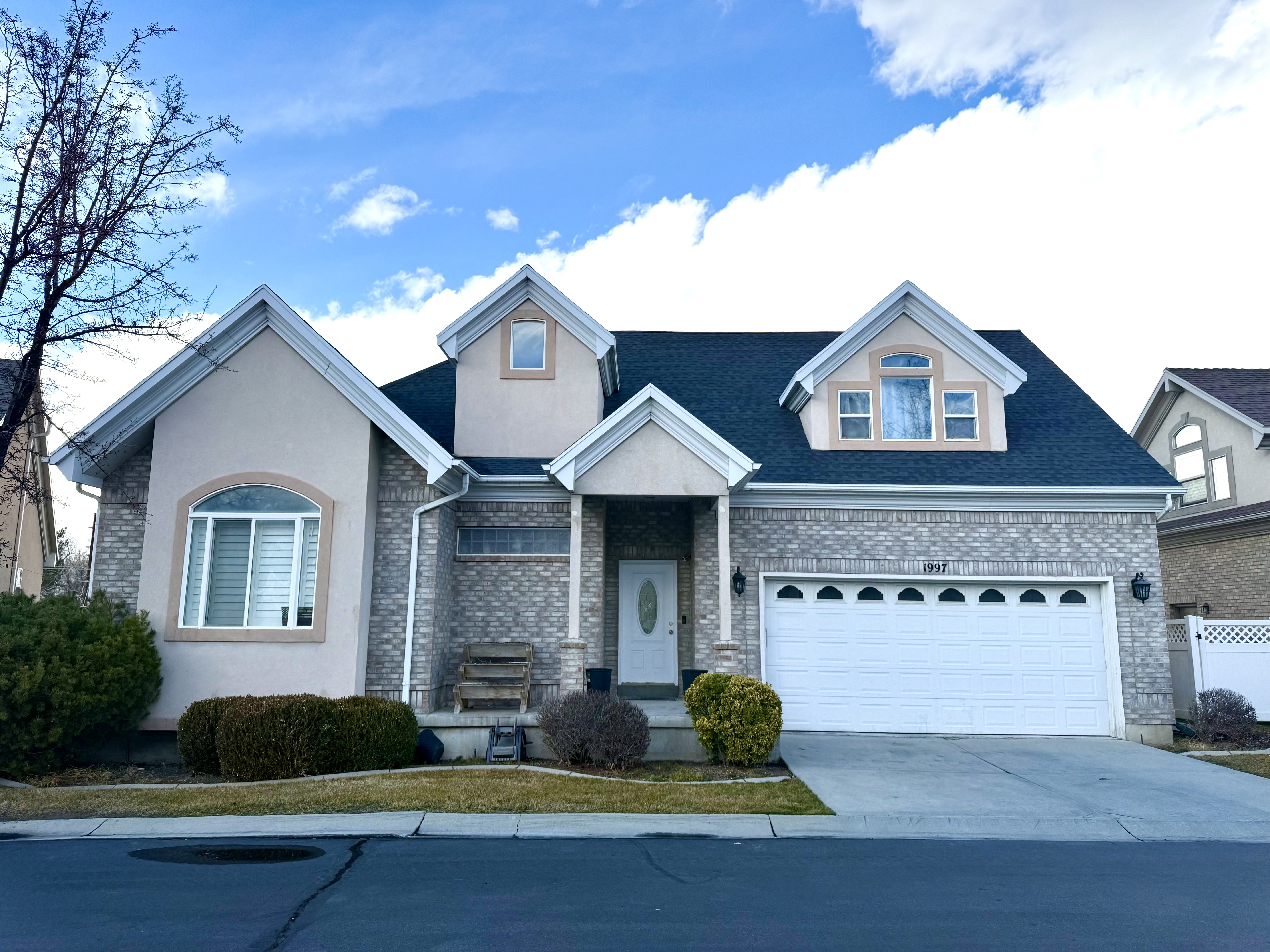 Salt Lake City House: 1997 E Diamond Hills Ln