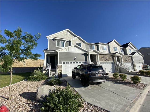 Bluffdale Townhome: 887 W Skyraider Ln Unit 4