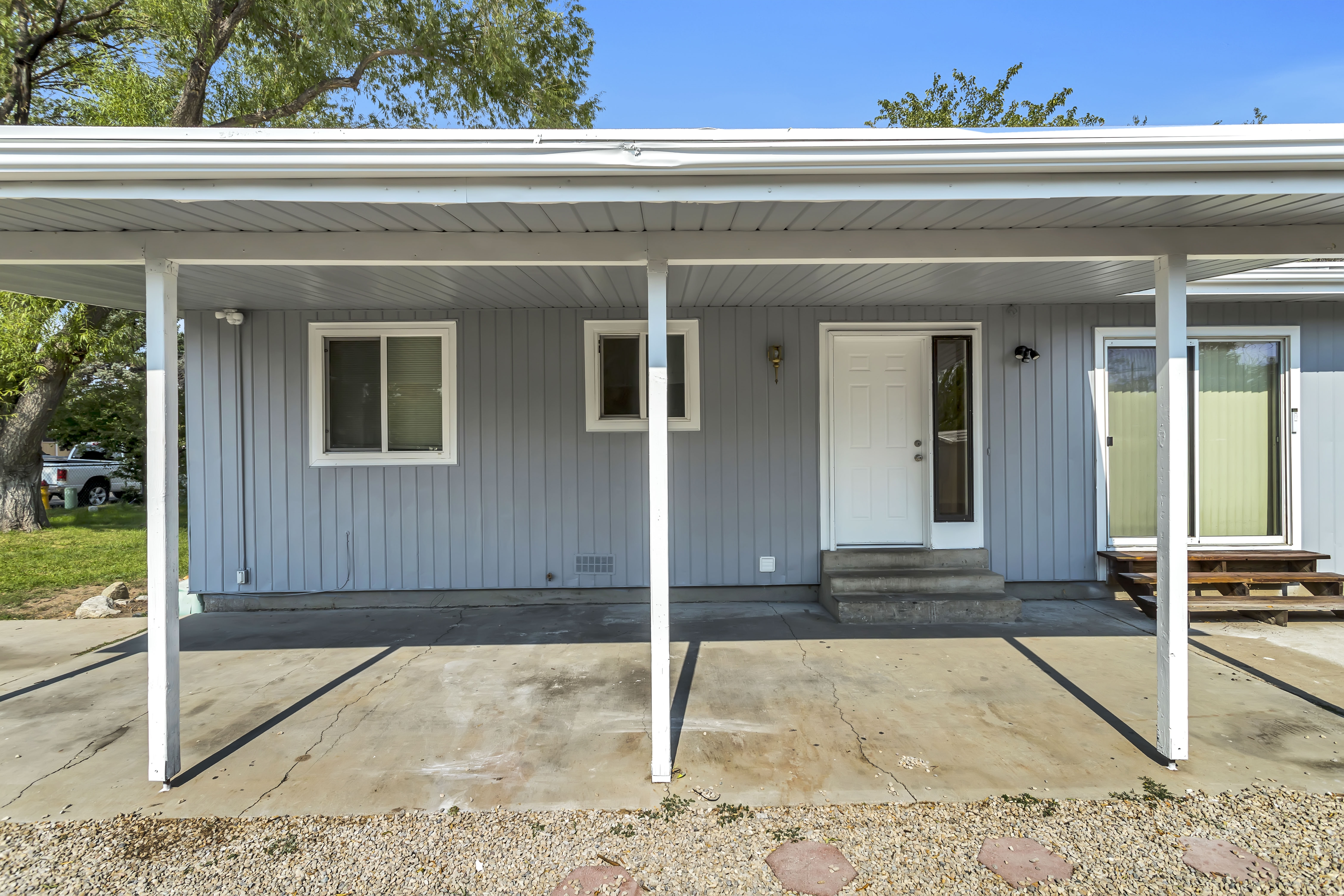 West Valley City House: 4453 S Honeywood Ln