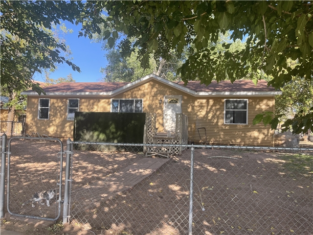 Moab House: 41 S 300 E