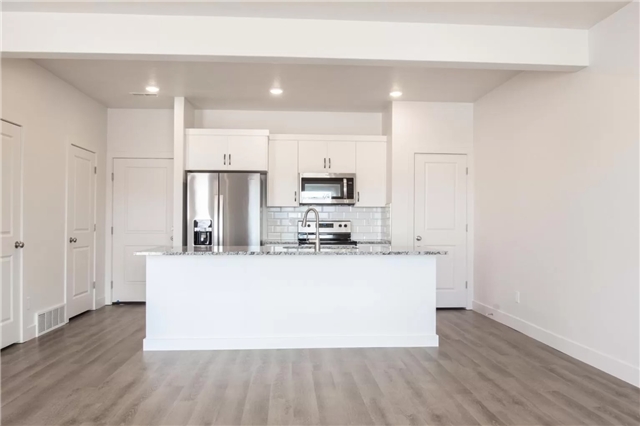 Hyrum Townhome: 1579 E 320 S