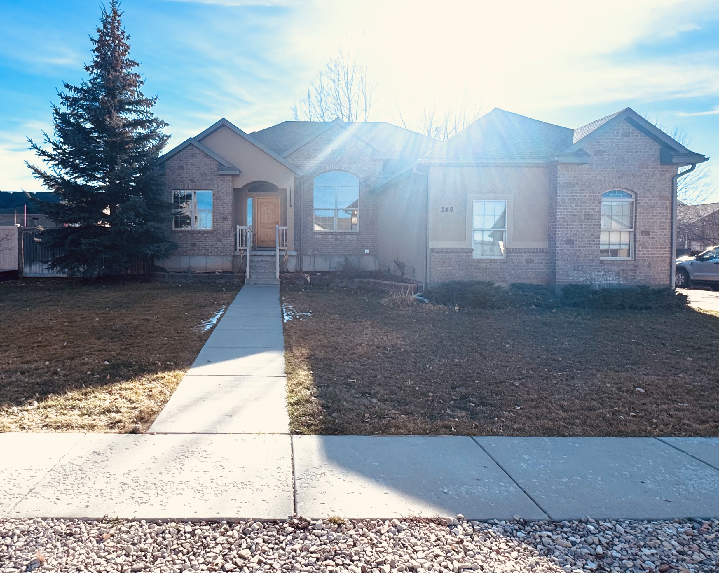 Kamas House: 249 W 480 N