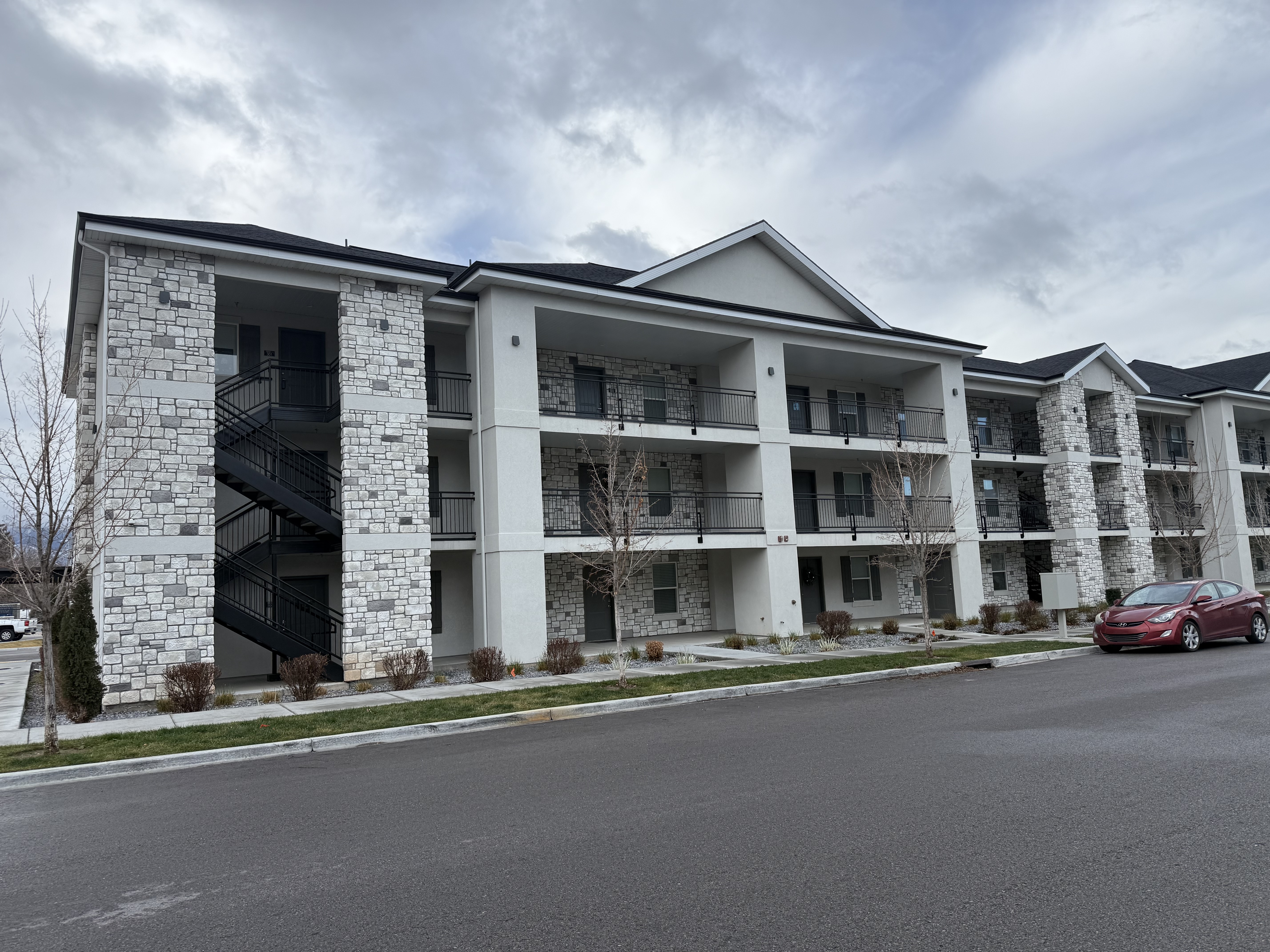 Springville Condo: 67 W 600 S