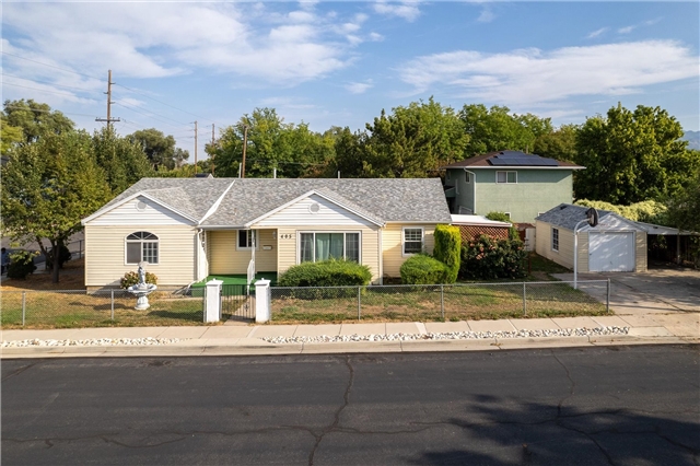 Salt Lake City House: 405 E Vidas Ave