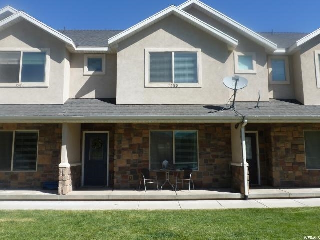 South Weber Townhome: 1580 E Sandalwood Dr