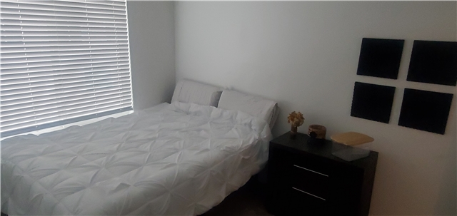 Saratoga Springs Single Room: 1138 E Hatch Row