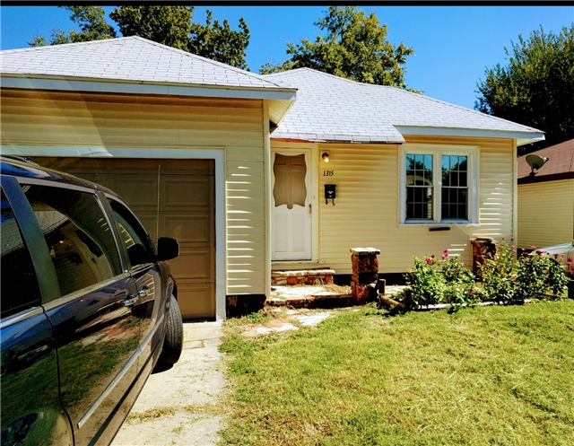 El Reno House: 1315 S Dille Ave