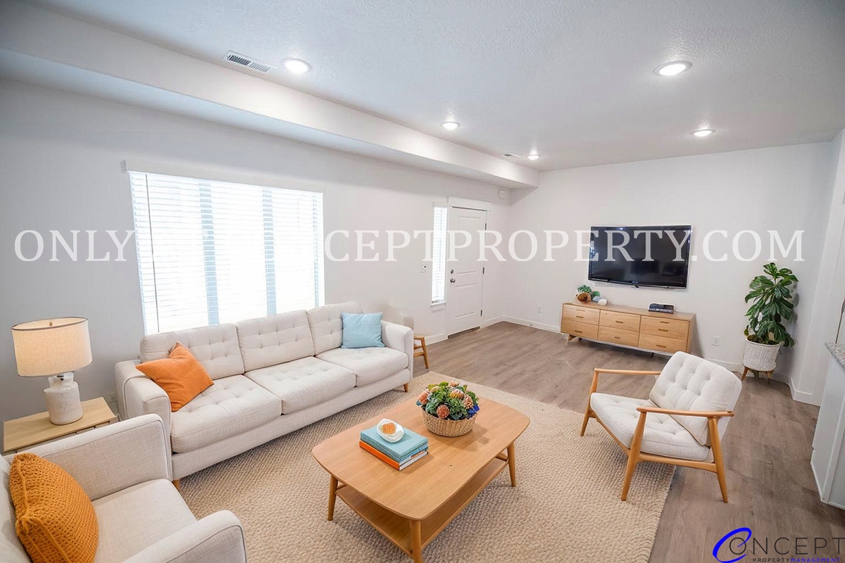 Ogden Townhome: 643 12th St