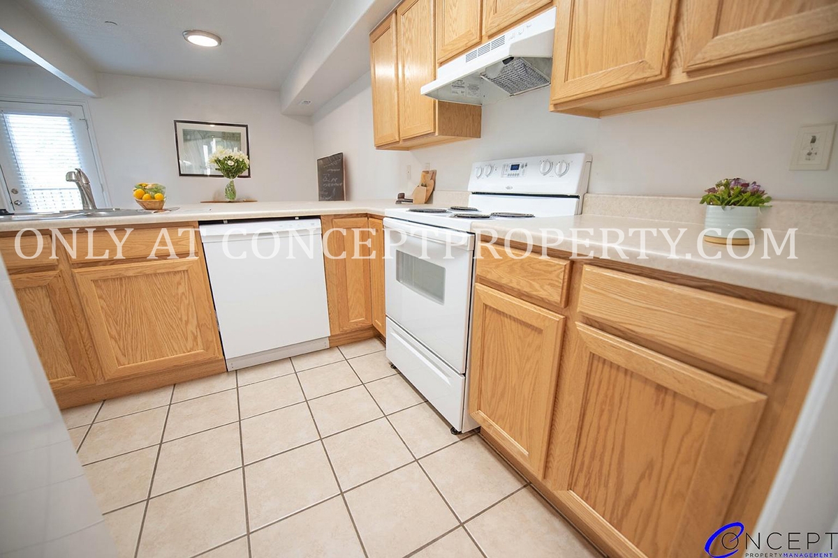 Ogden Apartment: 374 E 5450 S