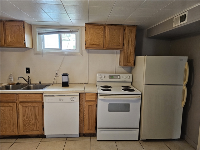 Holladay Multiplex: 1717 E Woodside Dr