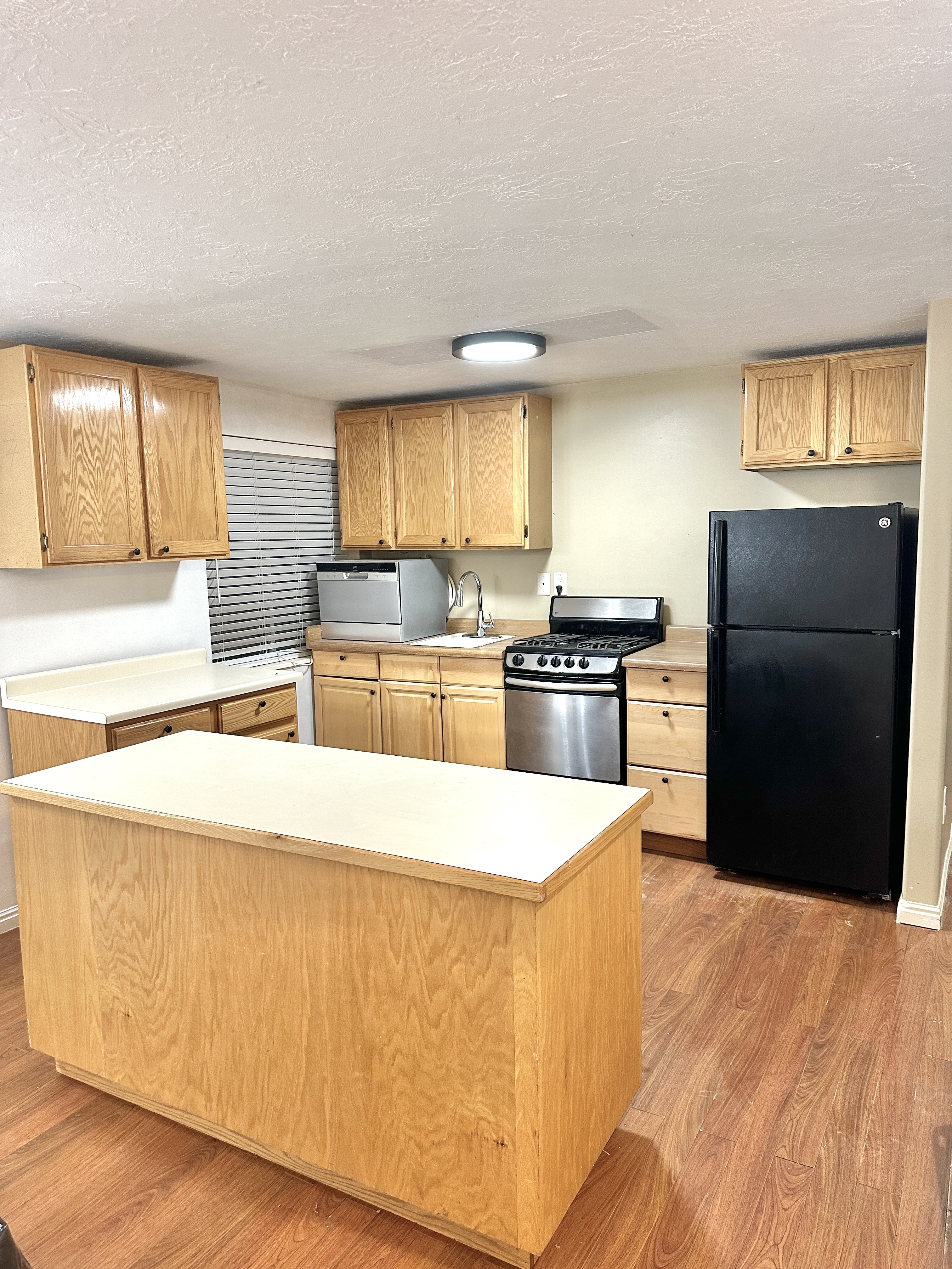 Salt Lake City In-Law/Basement: 841 E Apple Park Way