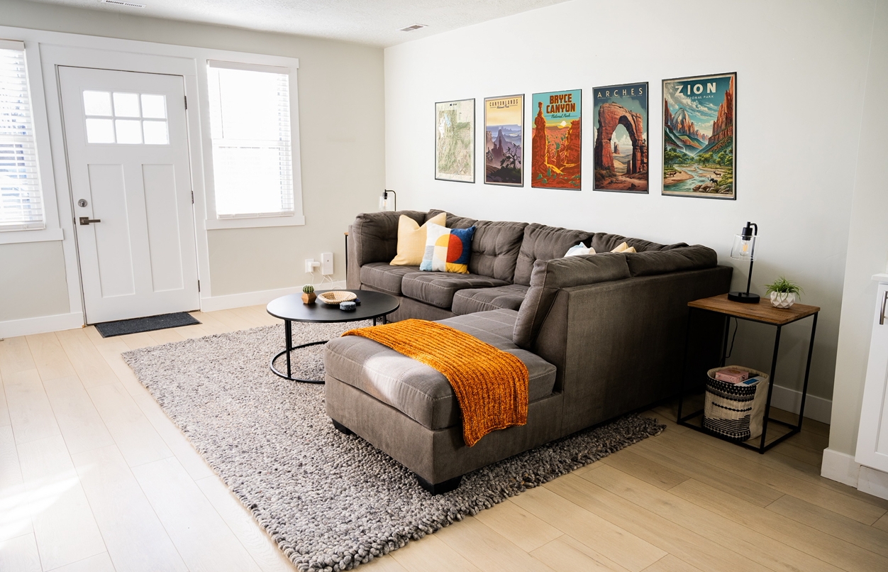 Salt Lake City House: 331 E Hampton Ave