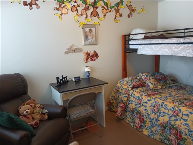 South Jordan House: 11559 S Thoroughbred Dr