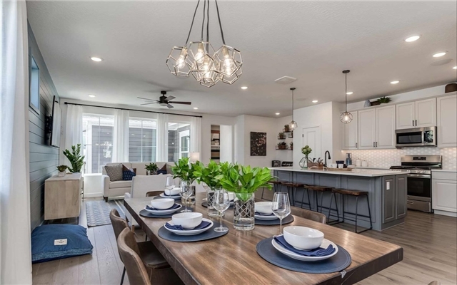 South Jordan House: 11549 S Dorian Dr