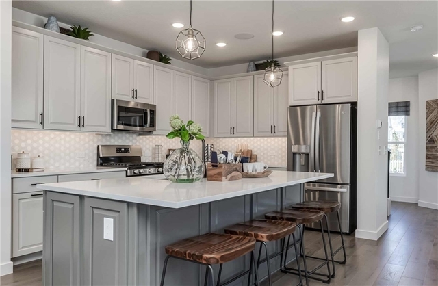 South Jordan House: 11549 S Dorian Dr
