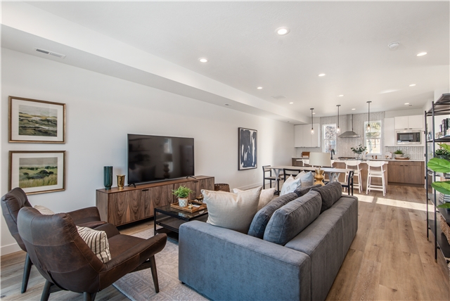 Bountiful Townhome: 3371 Orchard Dr