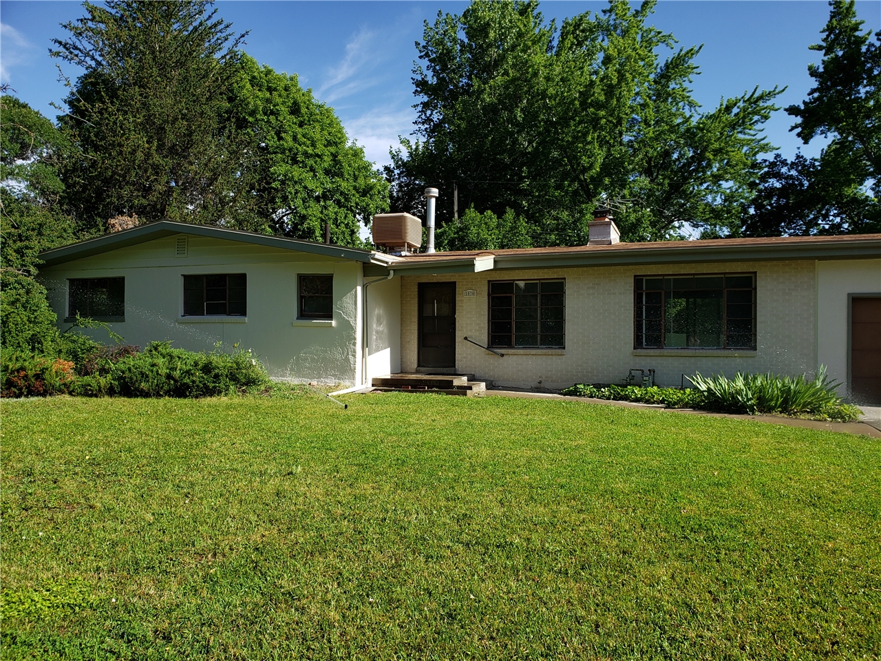 House For Rent At 2030 E Wildwood Dr Salt Lake City Ut 84121