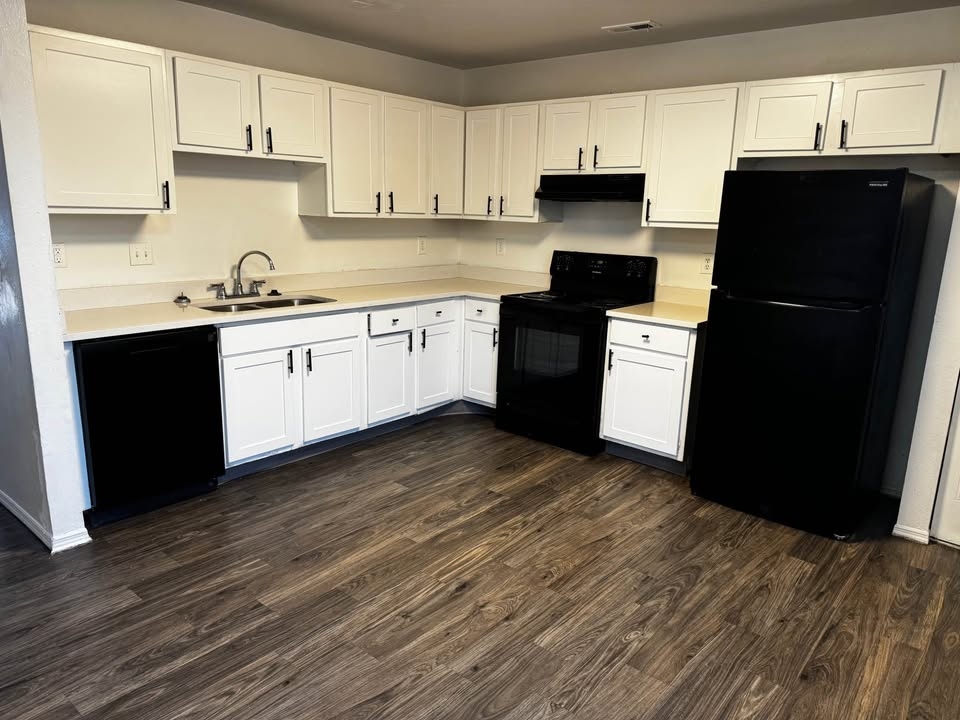 Taylorsville Townhome: 5287 S Dewberry Ln