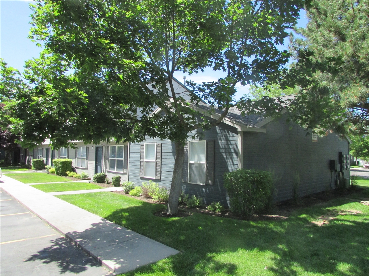 Mulberry Park Townhome for rent at 5287 S Dewberry Ln, Taylorsville