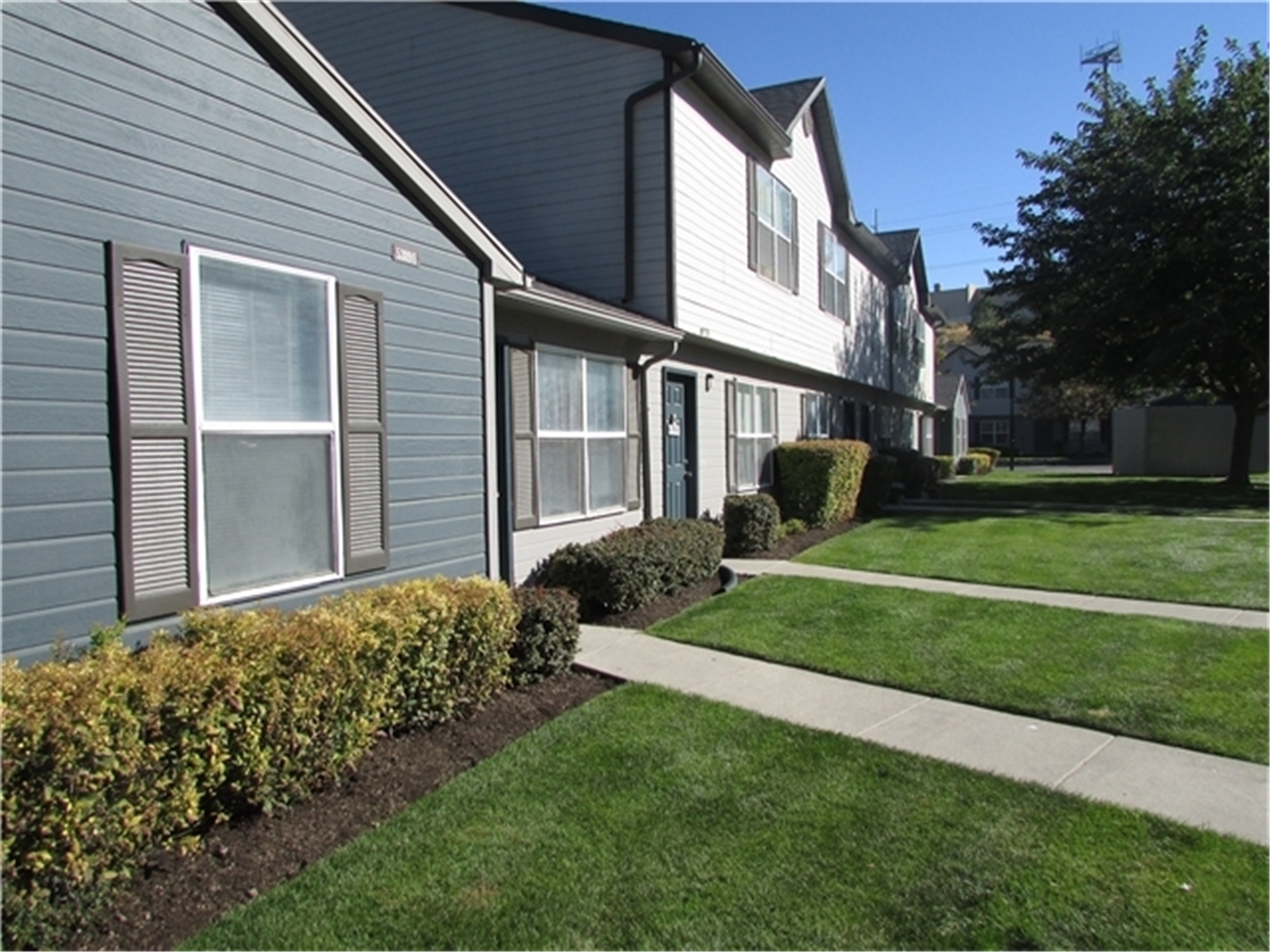 Mulberry Park Townhome for rent at 5287 S Dewberry Ln, Taylorsville