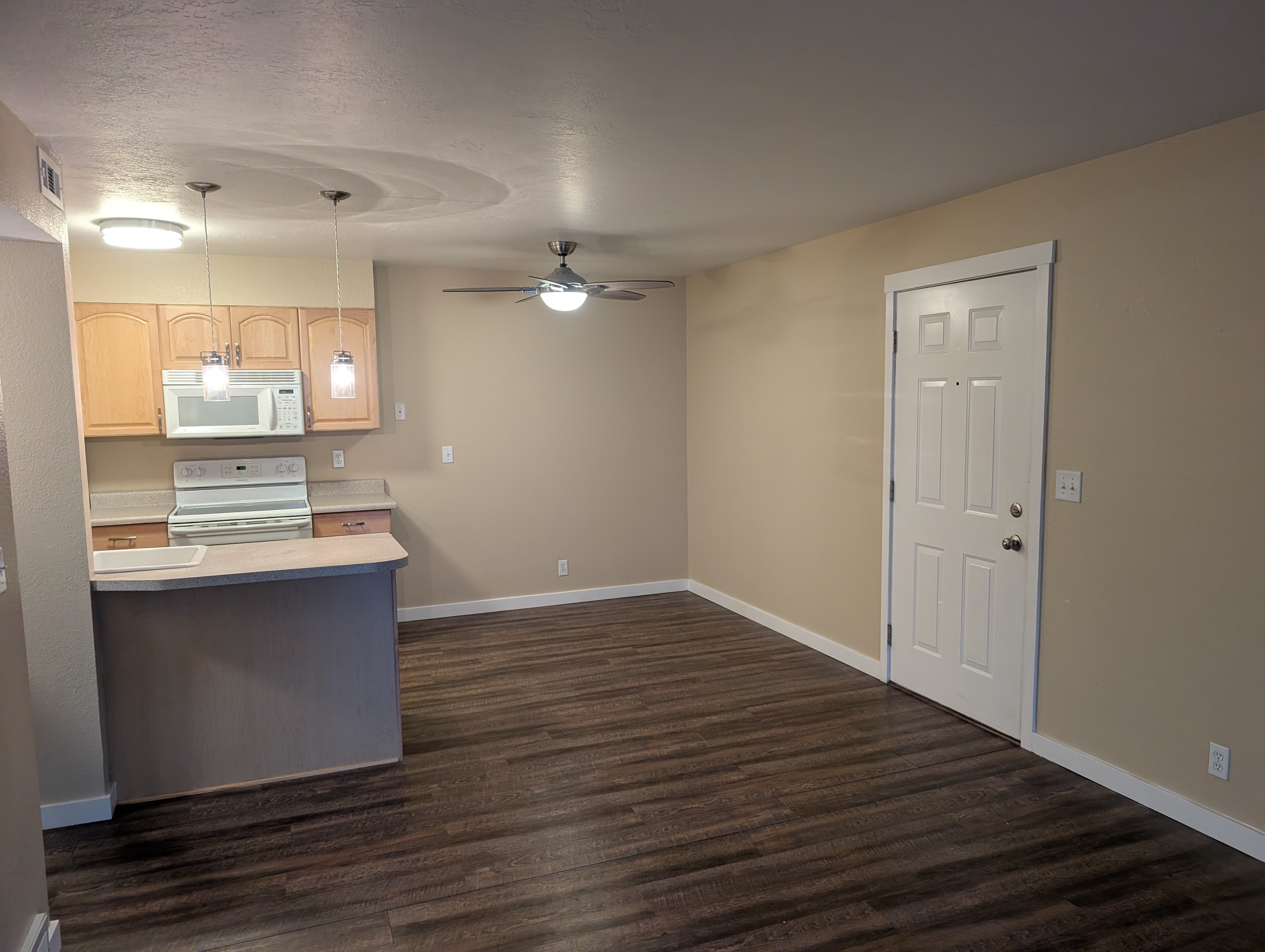 Midvale Condo: 1222 E Waterside Cv