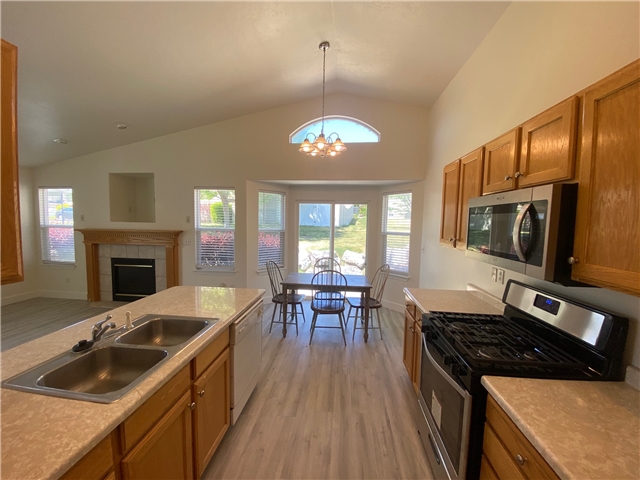 Provo House: 1437 E 1270 S