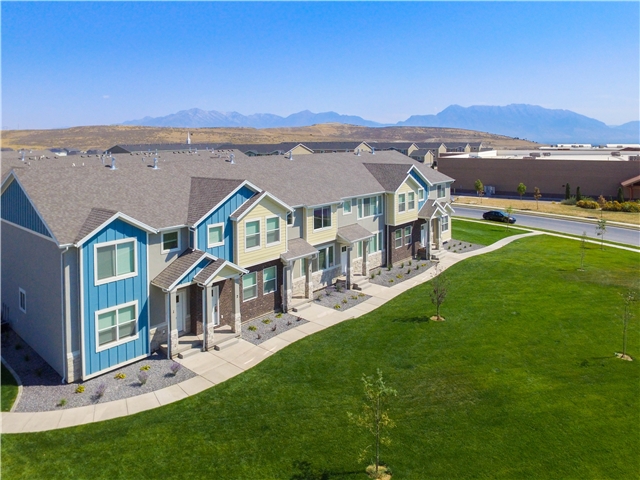 Eagle Mountain Apartment: 3931 E Cardon Ln