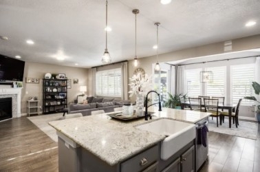Herriman House: 12102 S Window Arch Ln