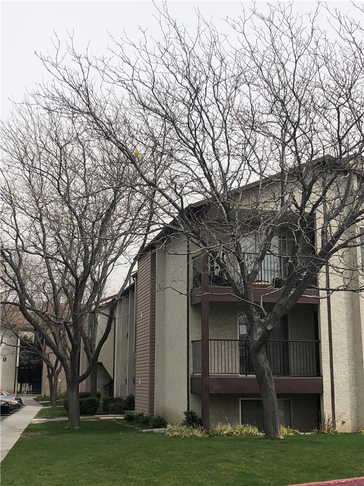 Canterbury Apartments Apartment For Rent At 1841 W 1300