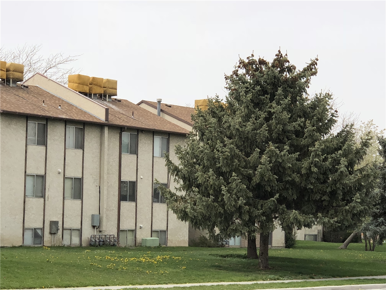 Canterbury Apartments Apartment For Rent At 1841 W 1300
