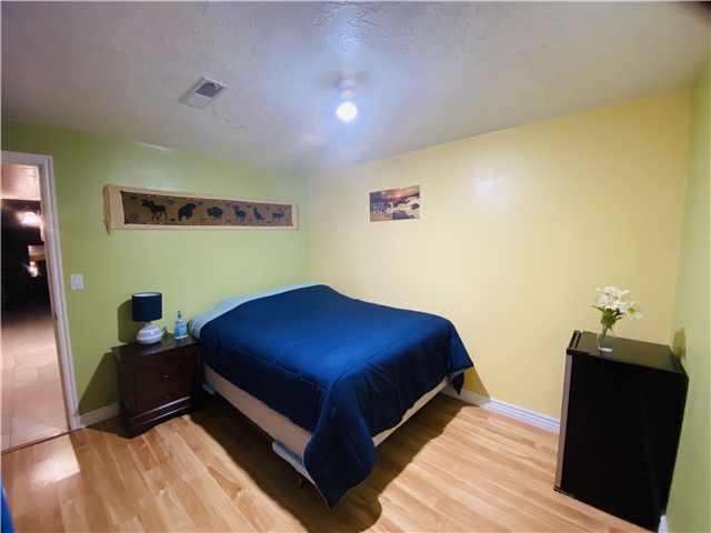 Bountiful Single Room: 981 Arlington Way