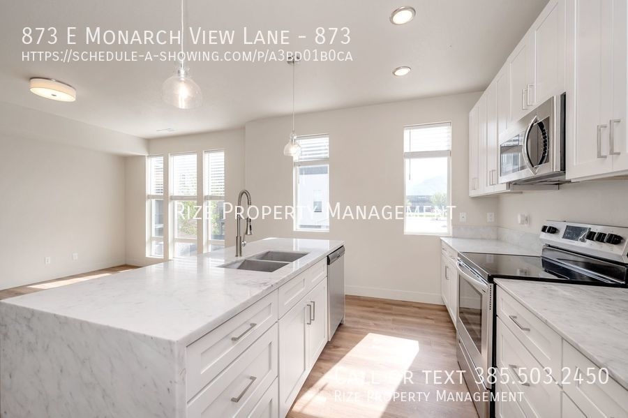 Monarch Townhomes Townhome for rent at 896 E Monarch View Ln, Salt