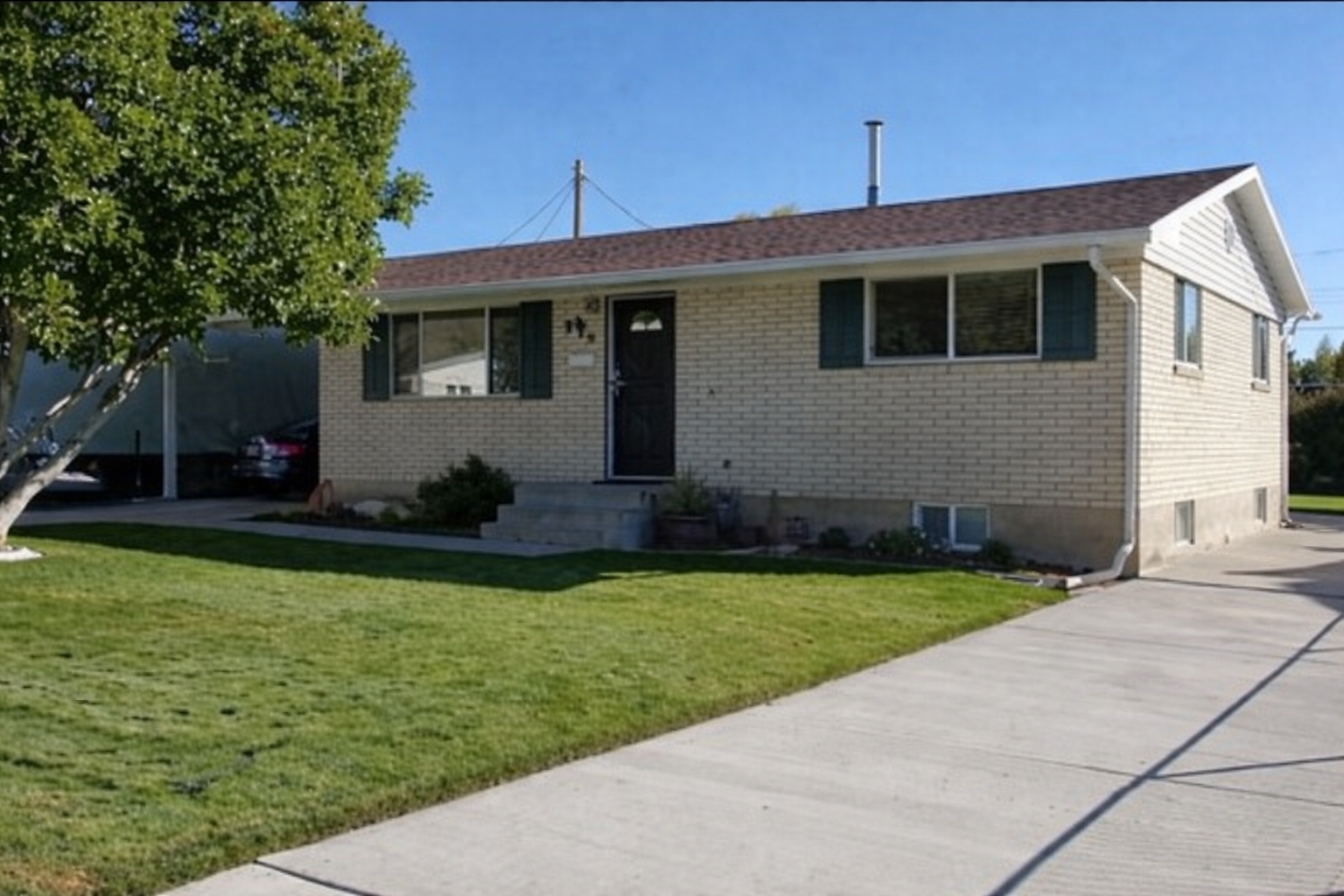 Orem House: 170 E 350 N