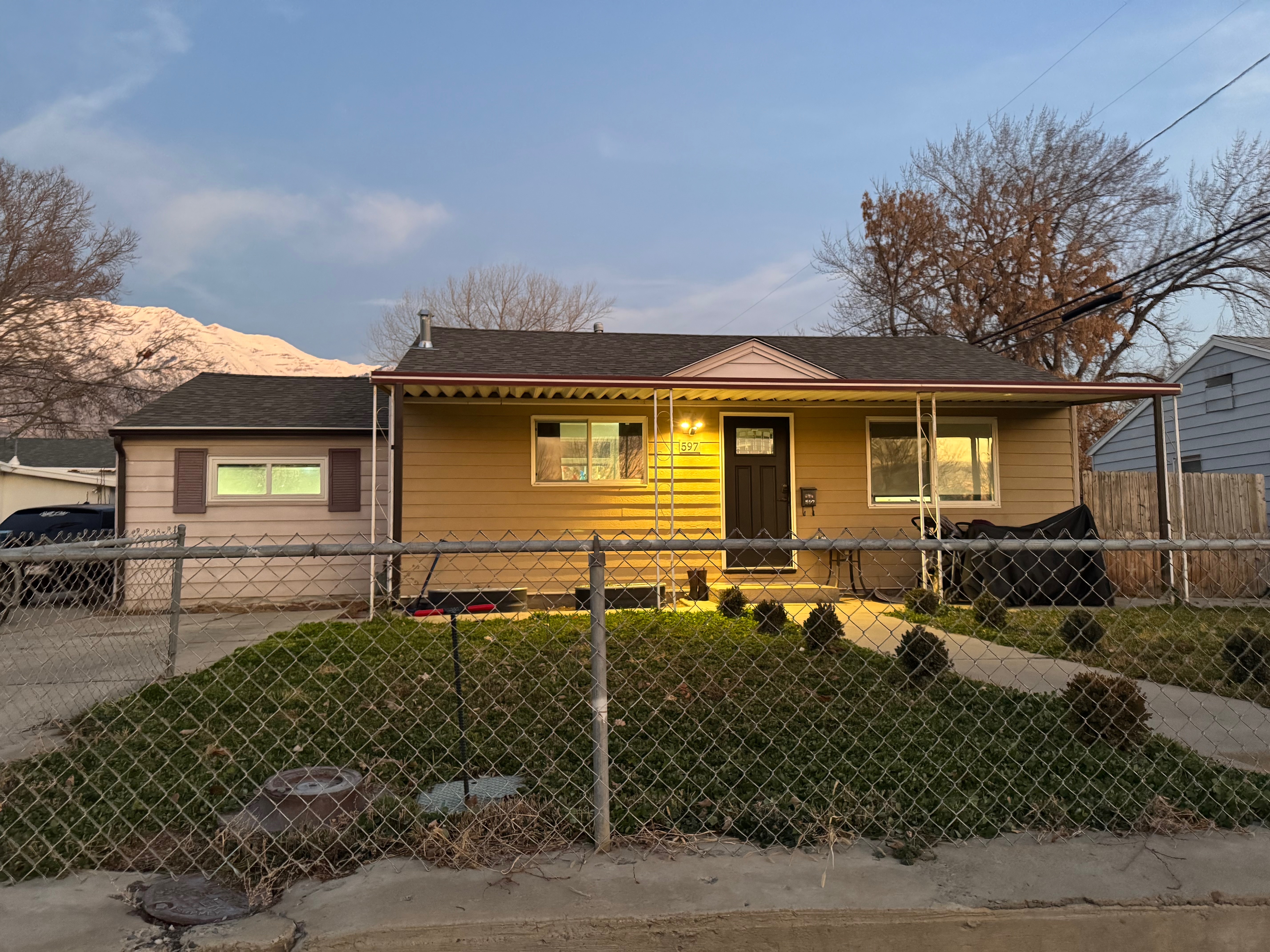 Pleasant Grove House: 597 S Main St