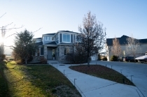 Saratoga Springs House: 1867 S Prairie Pond Rd