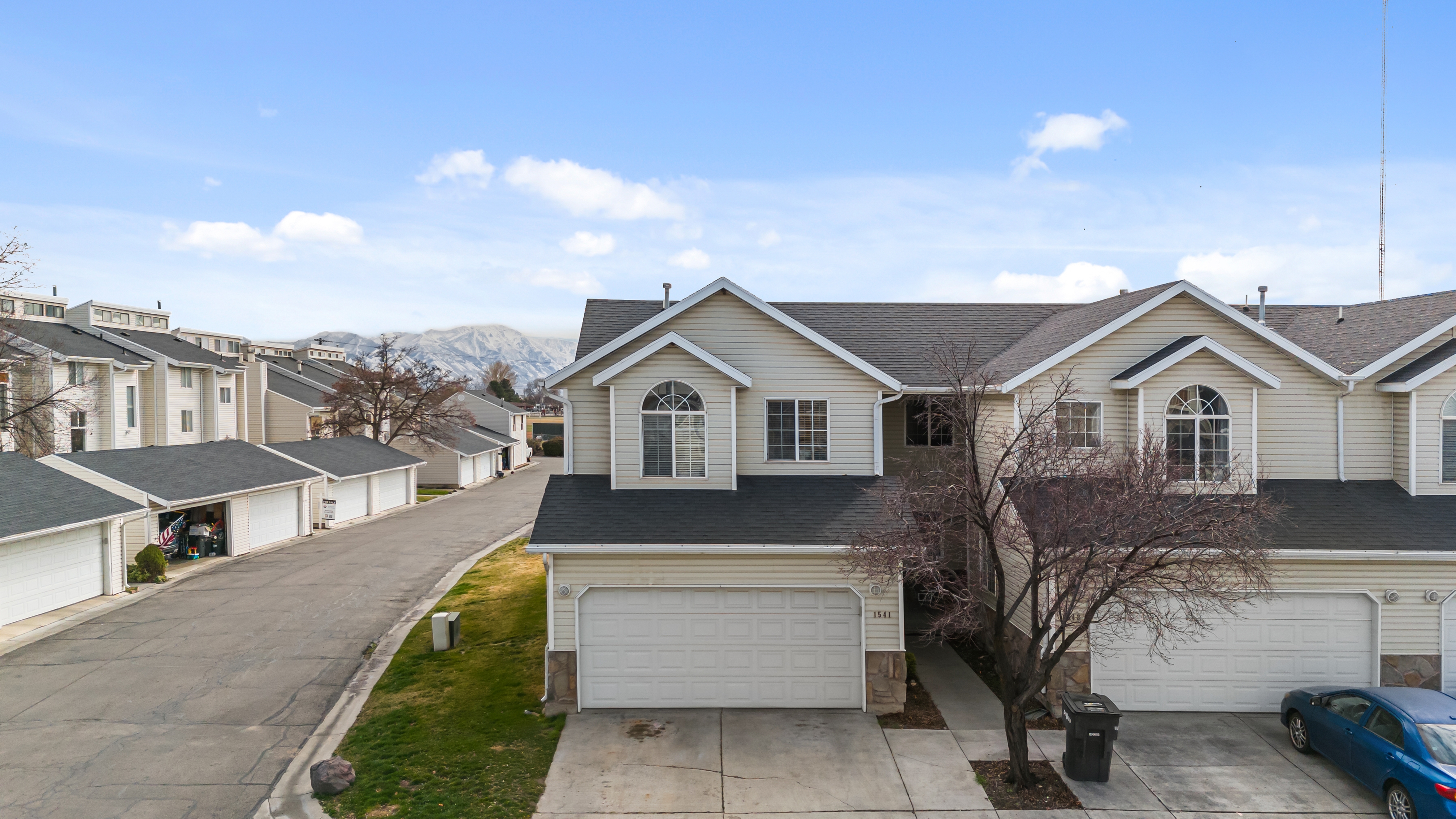 Provo Townhome: 1541 Westlane Ct