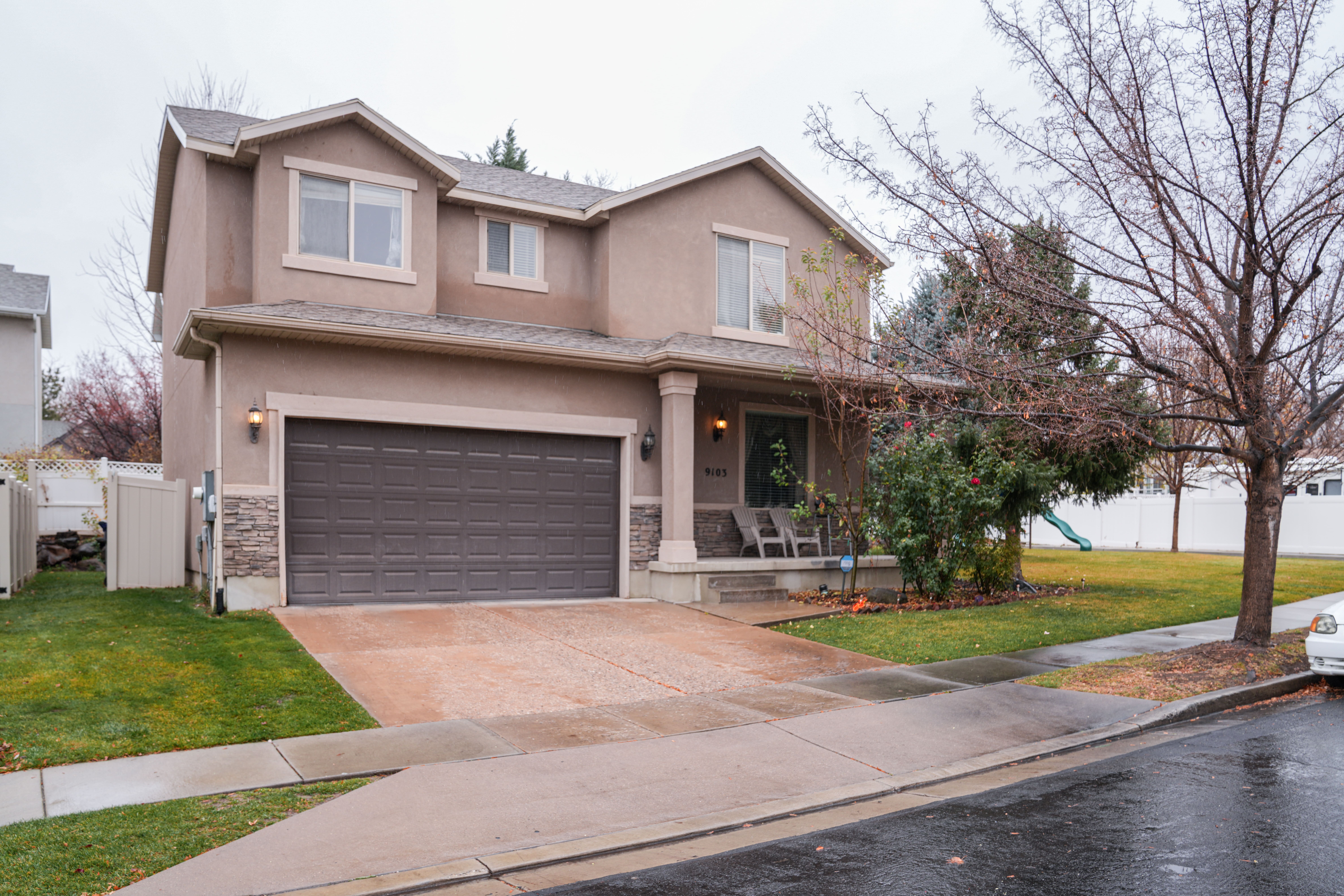 Sandy House: 9103 S Whisper Cove Rd