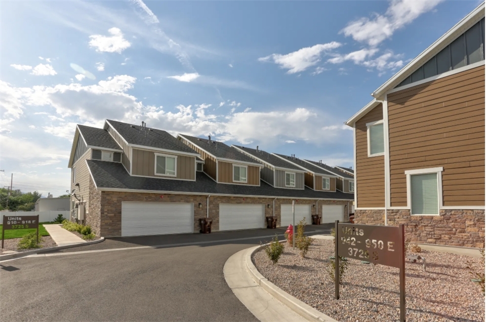 Brand New Townhome Community In Millcreek Apartment For Rent At