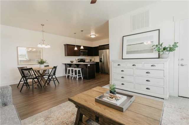 Vineyard Condo: 346 W 435 N