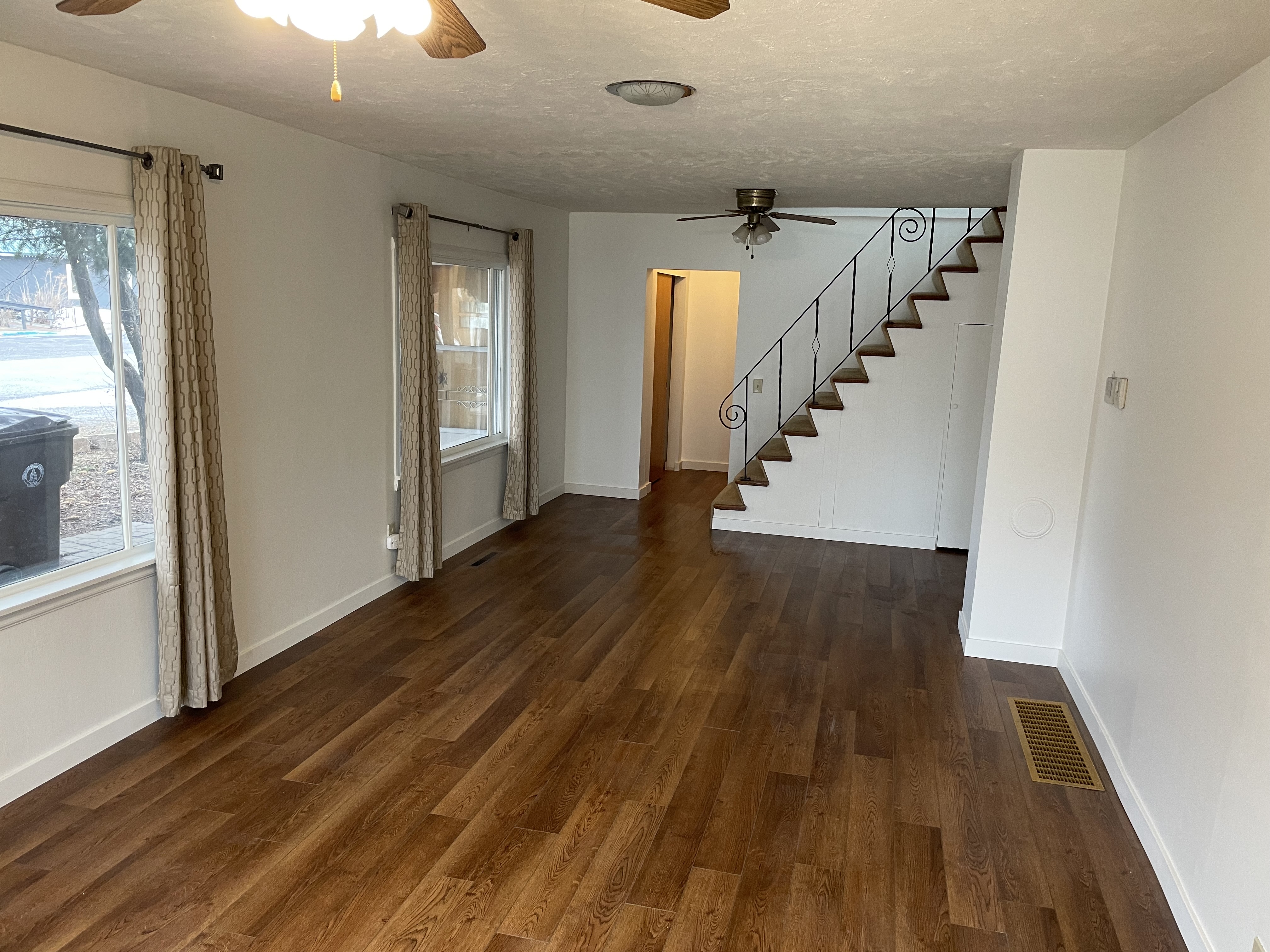 Hailey House: 13 E Spruce St