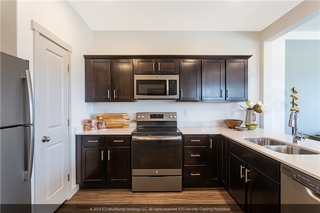 Saratoga Springs Townhome: 1532 N Rosa Lane