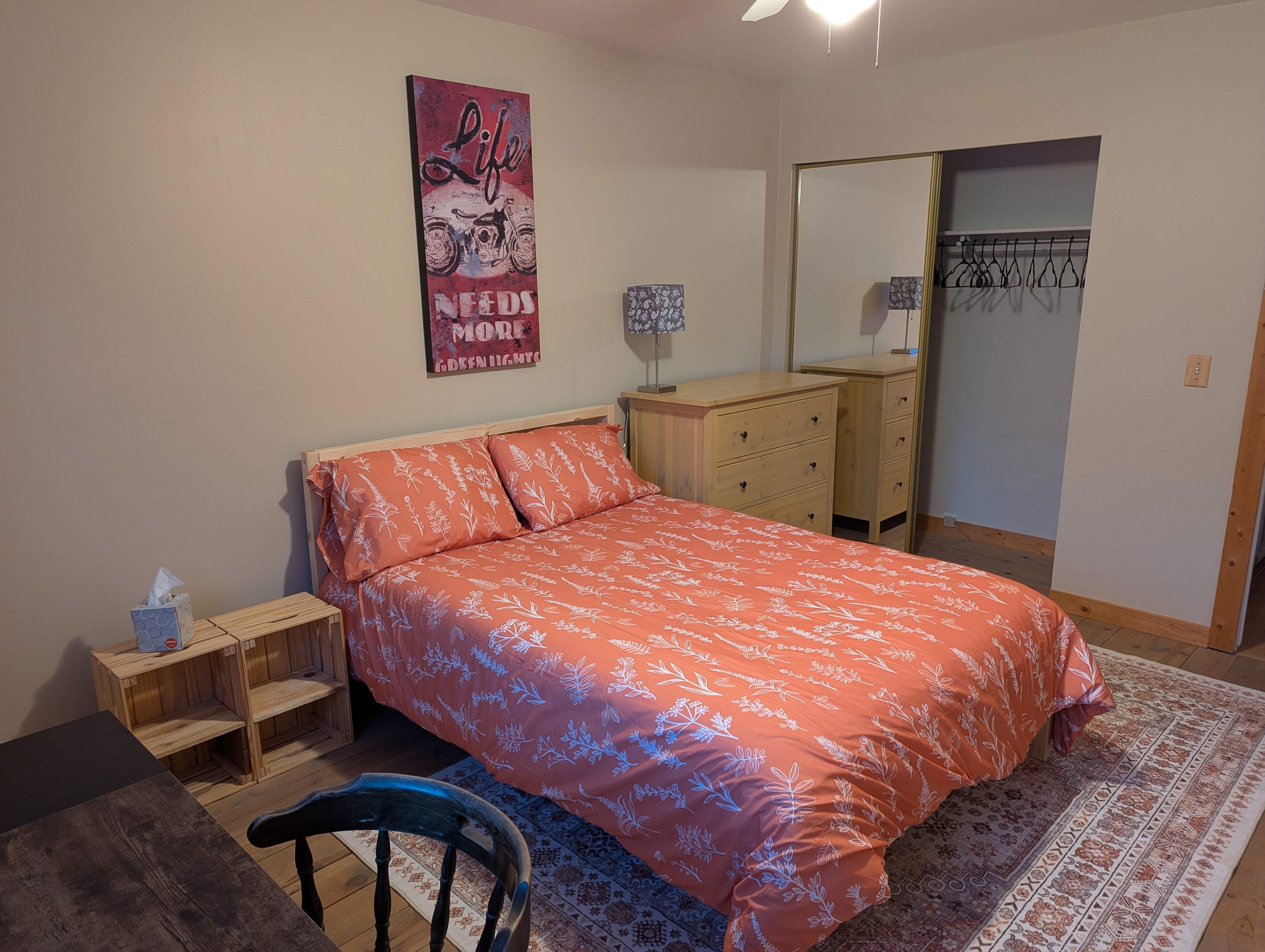 Sandy Single Room: 8134 S Scandia Ct