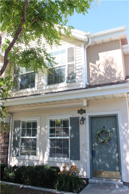 Draper Townhome: 12042 S Fort Draper Ave