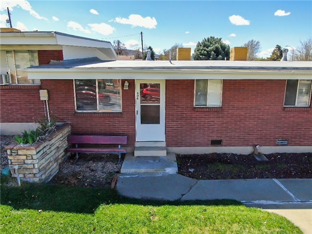 Bountiful Apartment: 406 E 500 S